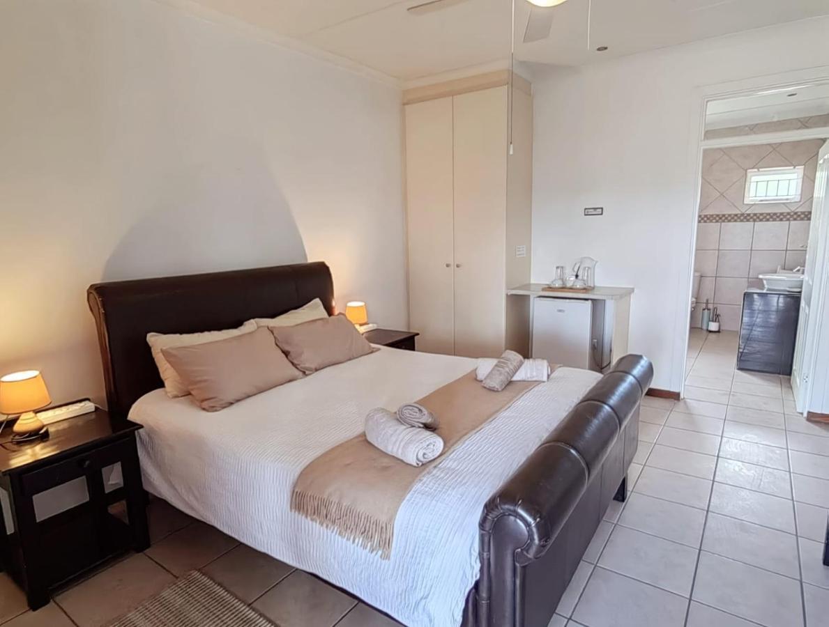 Aviators Paradise Guest House 모젤베이 외부 사진