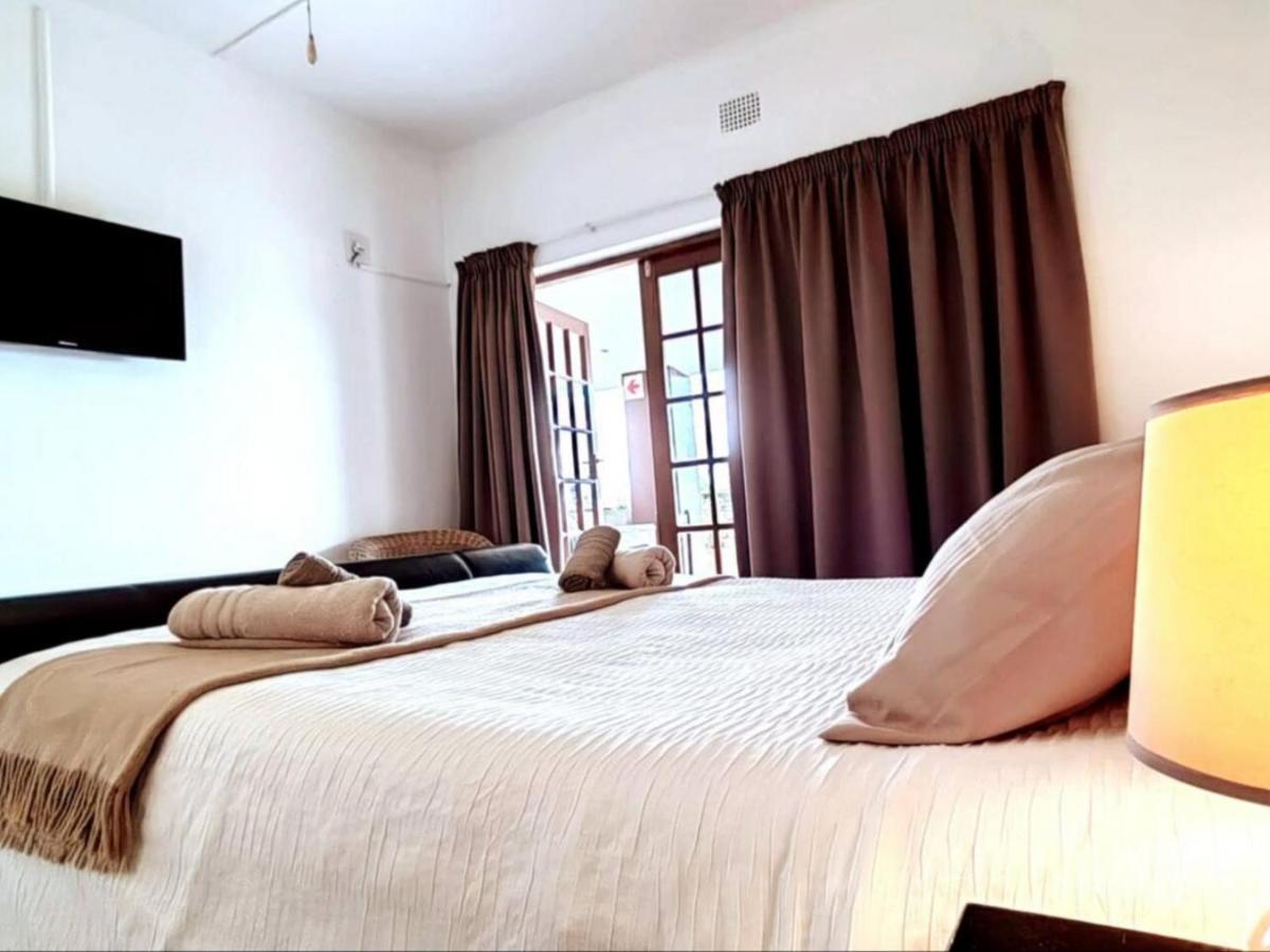Aviators Paradise Guest House 모젤베이 외부 사진