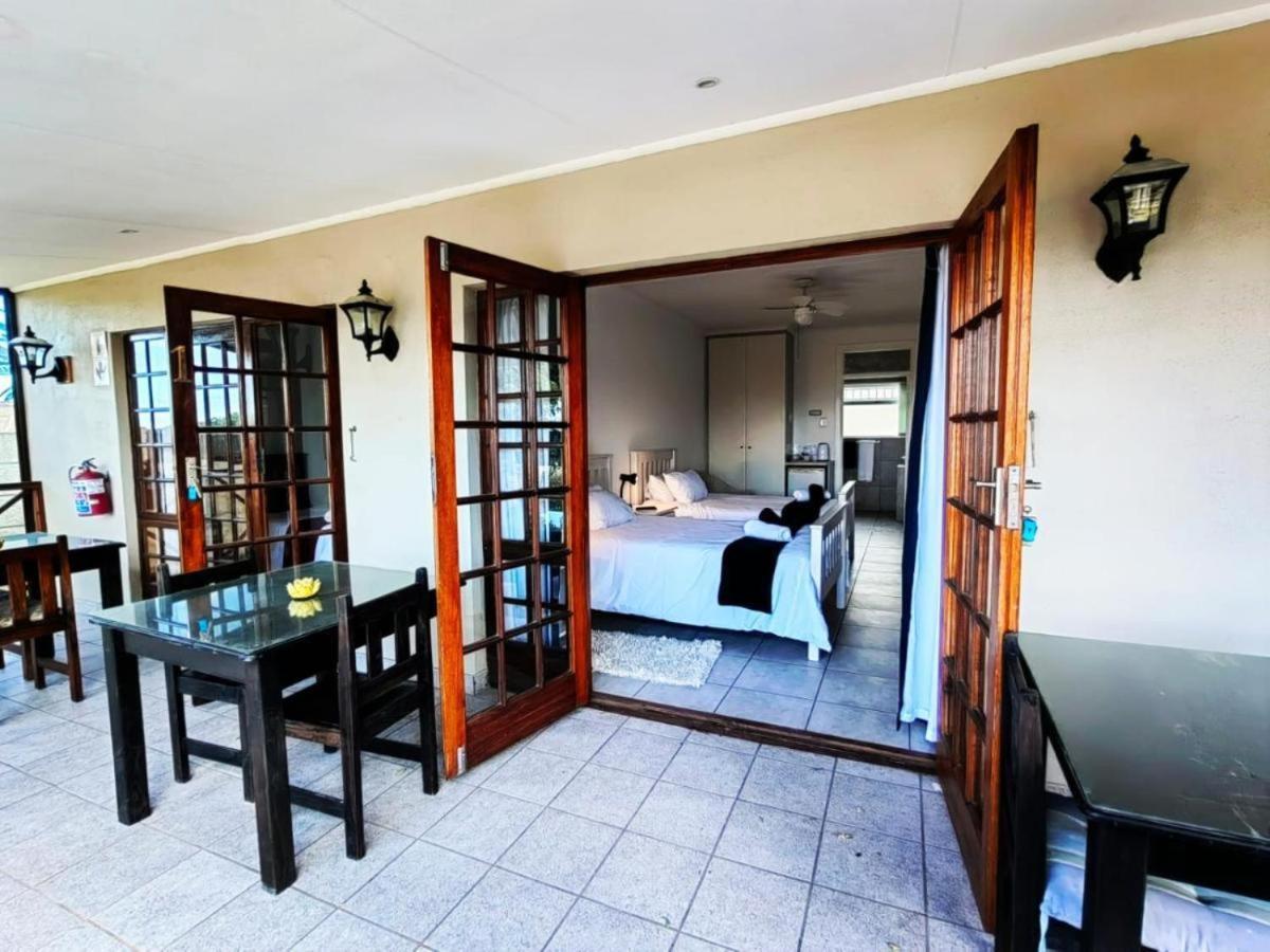 Aviators Paradise Guest House 모젤베이 외부 사진